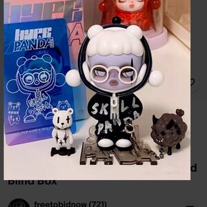 RARE SECRET!!!!!! Sealed box! Skull Panda Hype series “The Stylist”